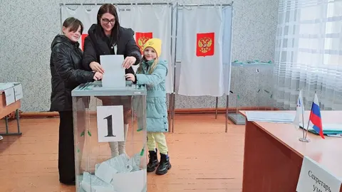 Голова МЗС Естонії: вибори до Держдуми РФ — «вистава Кремля»