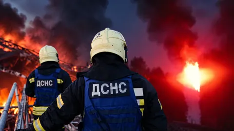Пожежа в дев'ятиповерхівці на Миколи Руденка: що відомо про нічний інцидент у Дн