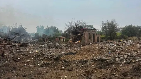 Авіаудари по Слов'янську: п'ять будинків зруйновано, двоє поранених