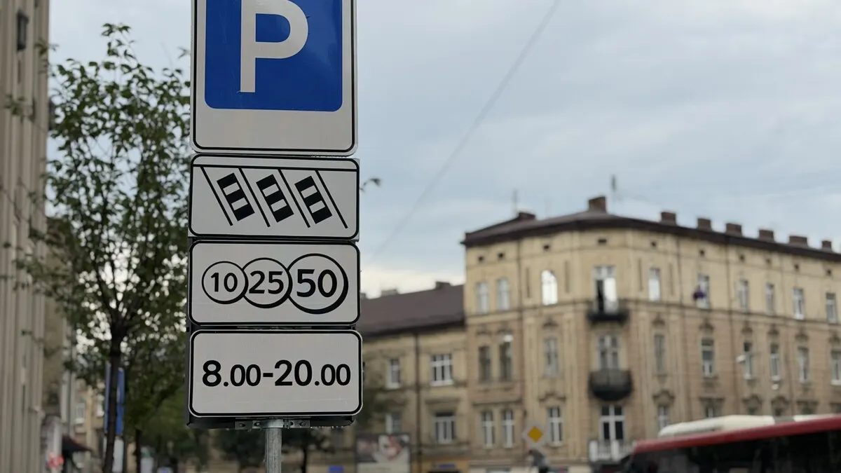 У центрі Львова запрацював новий паркінг на 24 місця: адреса і тарифи