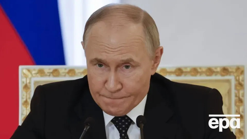 Путін визнав: атаки України завдали РФ збитків у 1% ВВП