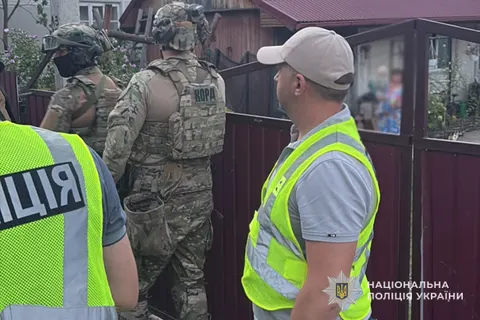На Тернопільщині біля подвір'я вибухнула граната: поліція розслідує інцидент