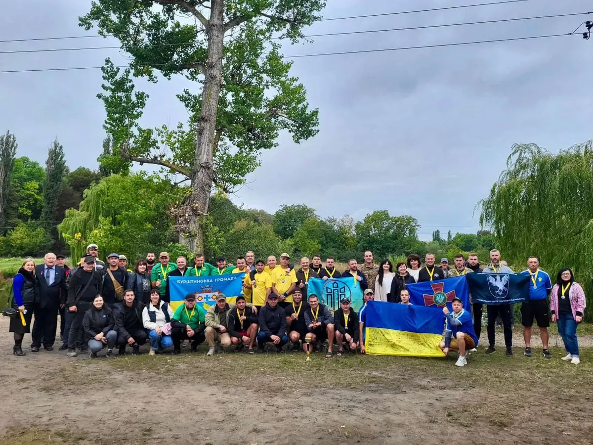 У Бурштині ветерани та захисники змагалися у каякінгу: що це означає