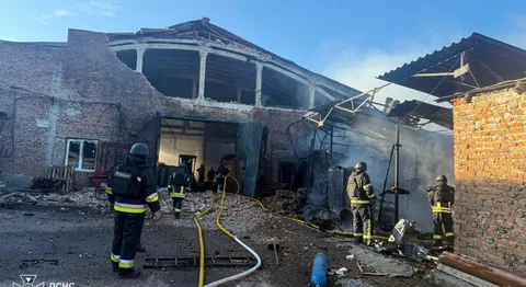 Три райони Харківщини постраждали від ворожих ударів: є поранені