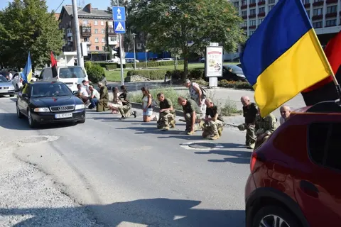 У Чернівцях попрощалися з прикордонником Віталієм Скругом