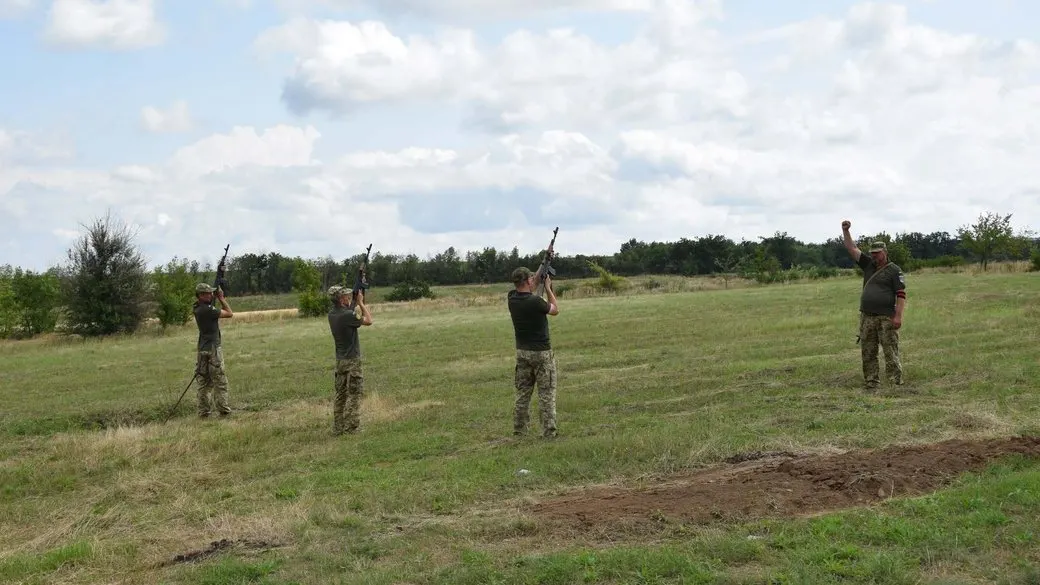 На Кіровоградщині провели в останню путь п'ятьох військових
