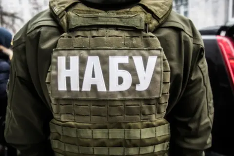 НАБУ проводить спецоперацію: серед фігурантів нардепи та посадовці ОП