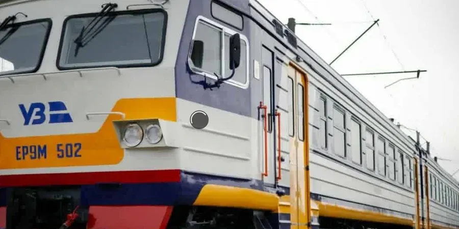 Укрзалізниця коригує маршрути поїздів через атаку РФ на Київщину