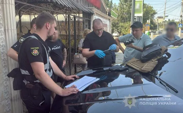 У Запоріжжі затримали чоловіка за продаж бронювання та виїзду за кордон