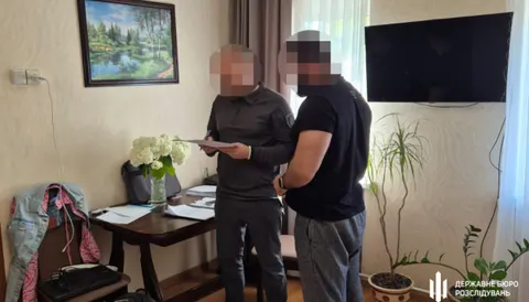 На Дніпропетровщині затримали полковника поліції охорони, який вимагав гроші з п