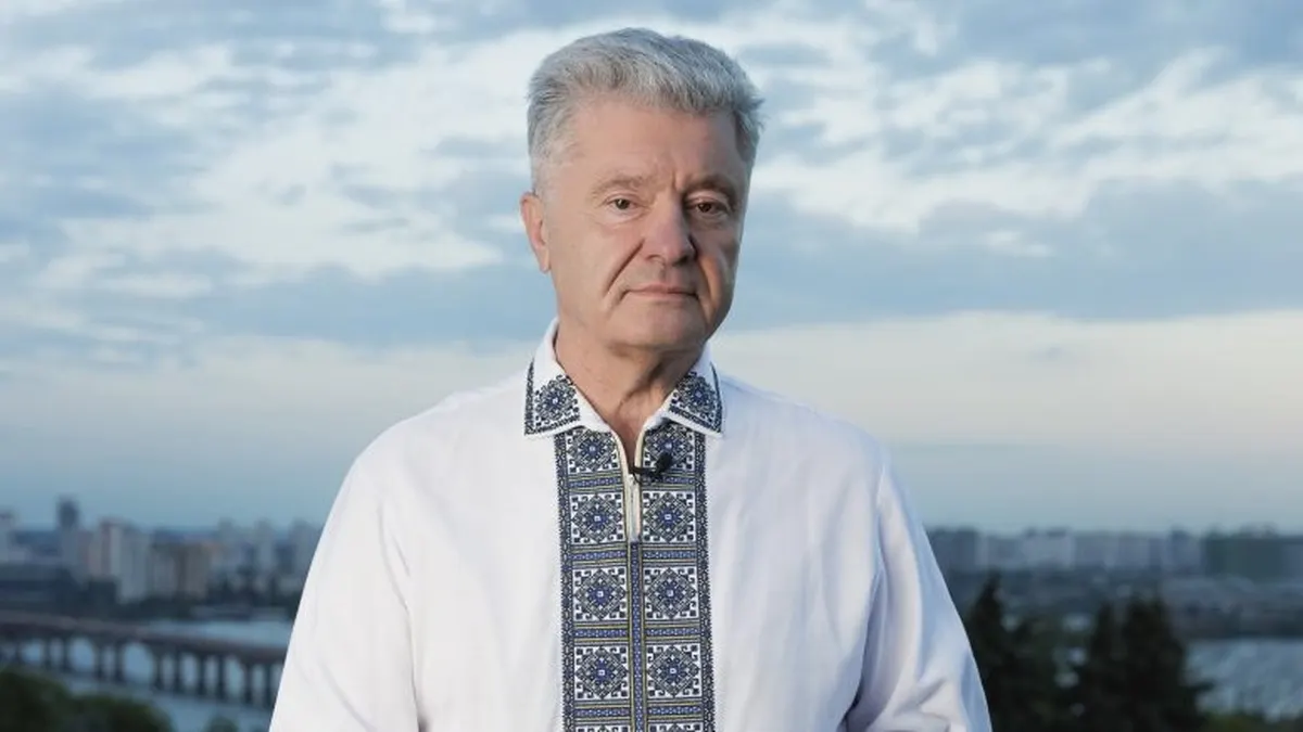 Порошенко: незалежність тримається на людях, а не на документах