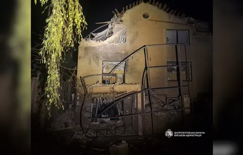 Понад 20 атак на Дніпропетровщину за ніч: що відомо про постраждалих