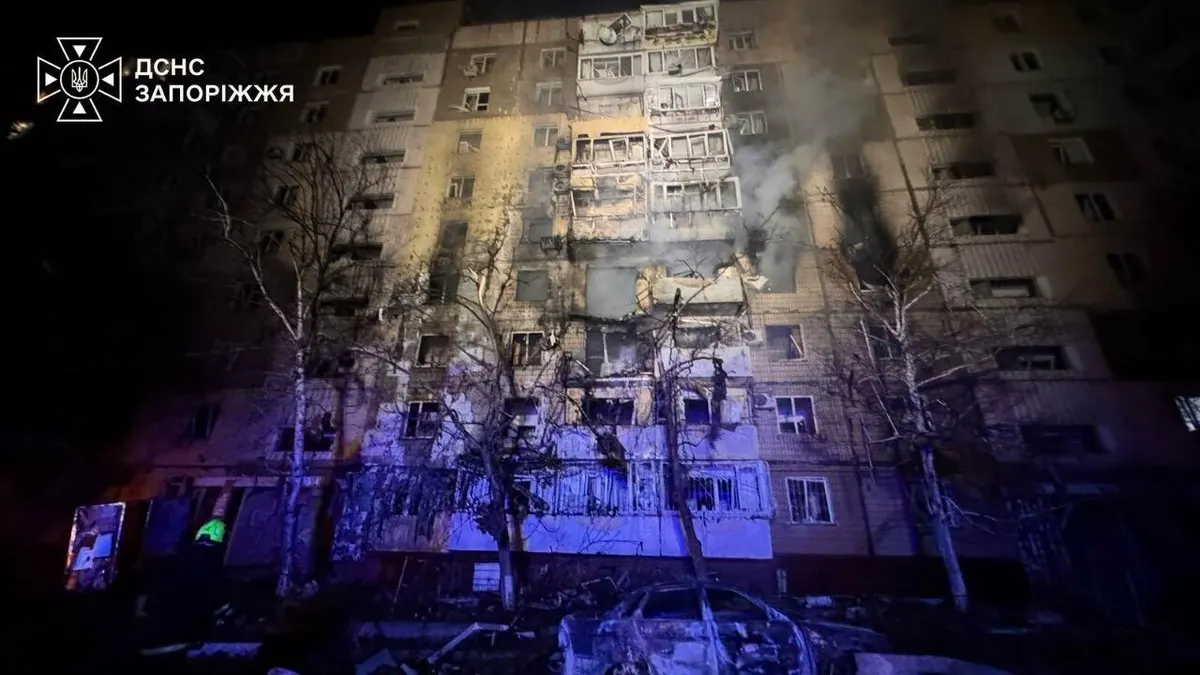 Атака безпілотників на Запоріжжя: п'ятеро постраждалих, пожежі в будинках і вишах
