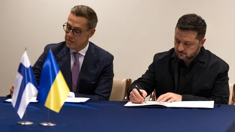 Україна і Фінляндія підписали дронову угоду: що це змінює