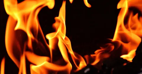 У Криму після ударів горить район біля російської РЛС під Феодосією