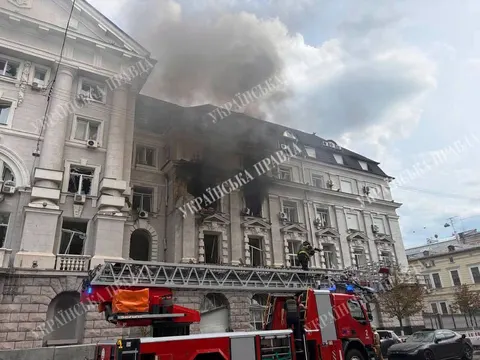 Удар дрона по СБУ в Києві: дев'ятеро постраждалих, пошкоджена будівля