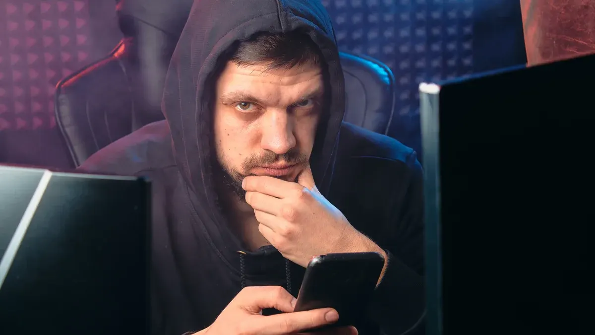 60 тисяч людей у кол-центрах: що стоїть за схемою та як на неї реагують