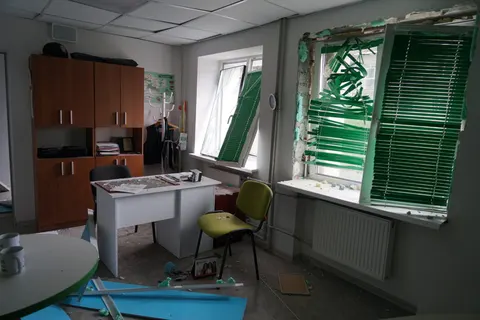 Удар по Ізюму: редакція «Обріїв Ізюмщини» втратила приміщення, але не припинила роботу