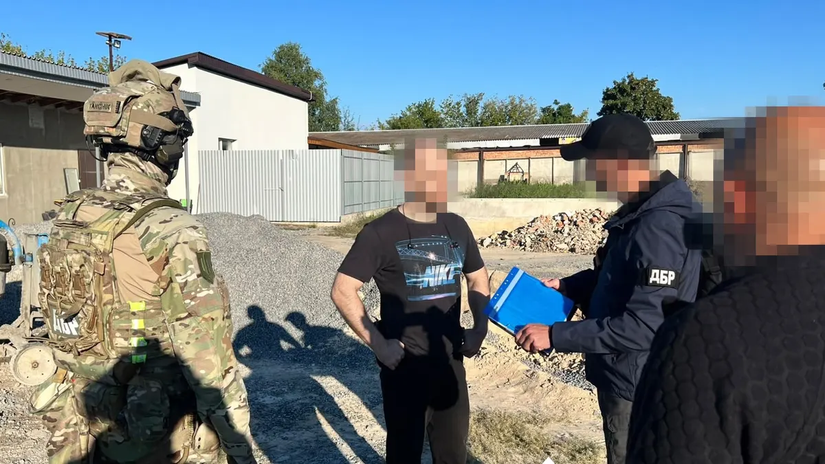 ДБР шукає військових, які служать лише на папері