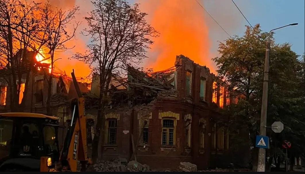 Авіаудар знищив історичну будівлю друкарні в центрі Слов’янська