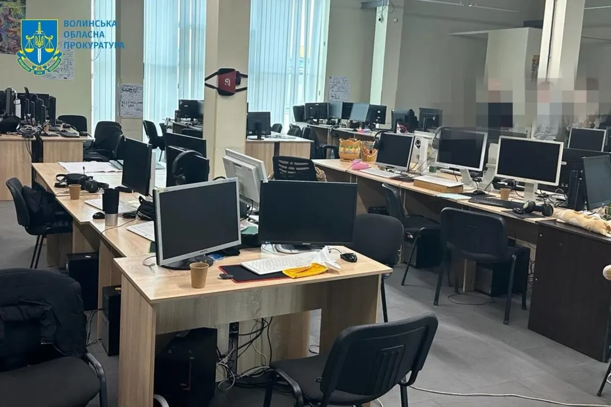 Масштабна операція: 94 шахрайські кол-центри ліквідовано по всій Україні
