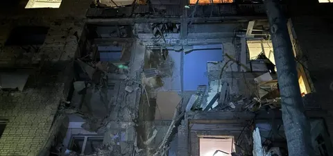 Авіабомби по Сумах: удар по багатоповерхівці, під завалами можуть бути люди