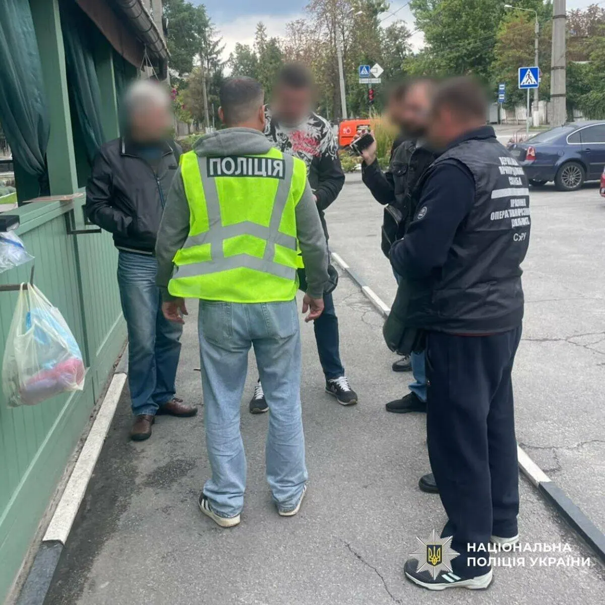 У Харкові викрили схему: 3000 доларів за посвідку та «порятунок» від депортації