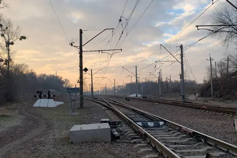 Затримки потягів на Харківщині через бойові дії: що відомо