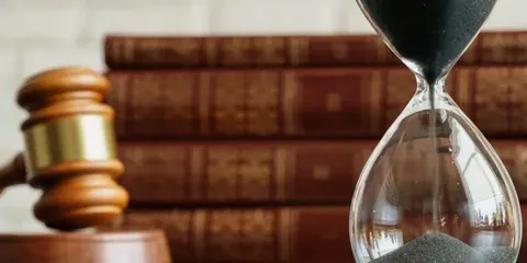 Борг за землю у Чернівцях: прокуратура судиться з підприємицею