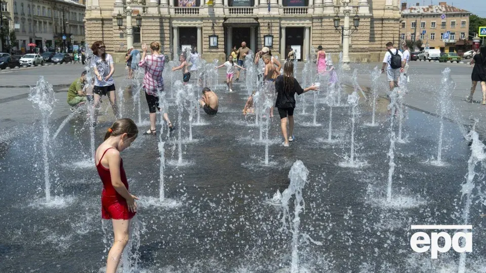 Спека до +33°: синоптик розповів, де в Україні буде найспекотніше