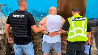 У Харкові затримали псевдорятувальника за продаж «бронювання»