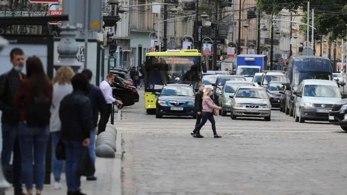У Львові з 1 серпня подовжують маршрут автобуса № 9 до Сорок-Львівських