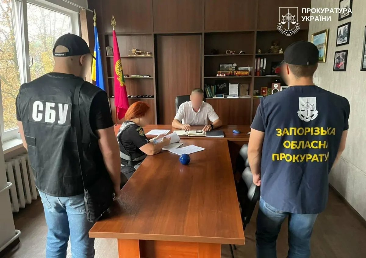 У Запоріжжі підозрюють посадовця КП та ФОПа у збитках на 814 тисяч на доставці автобусів