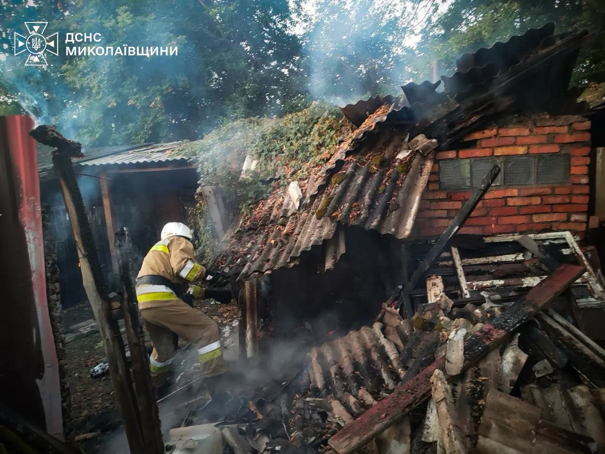 Дев'ять пожеж за добу на Миколаївщині: постраждала жінка
