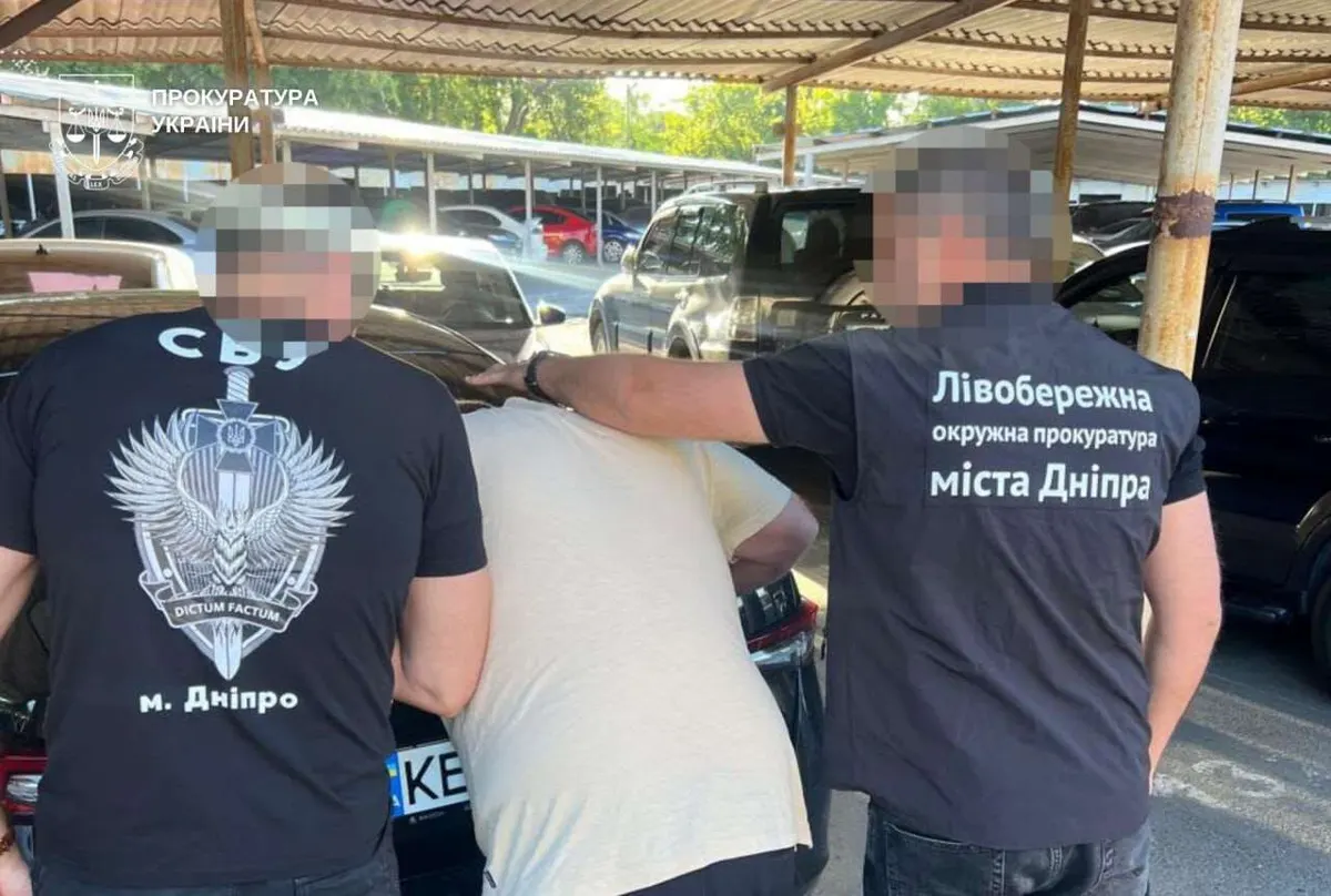 У Дніпрі затримали чоловіка за продаж фіктивних відстрочок за $12 тисяч