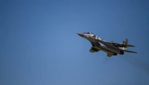 На Одещині розбився МіГ-29: пілот встиг катапультуватися
