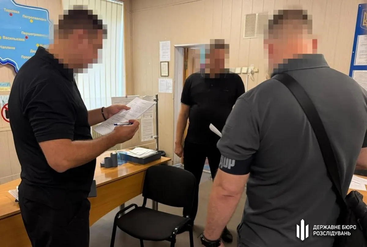 ДБР провело обшуки у понад 100 ТЦК: що відомо про операцію «Чесний призов»
