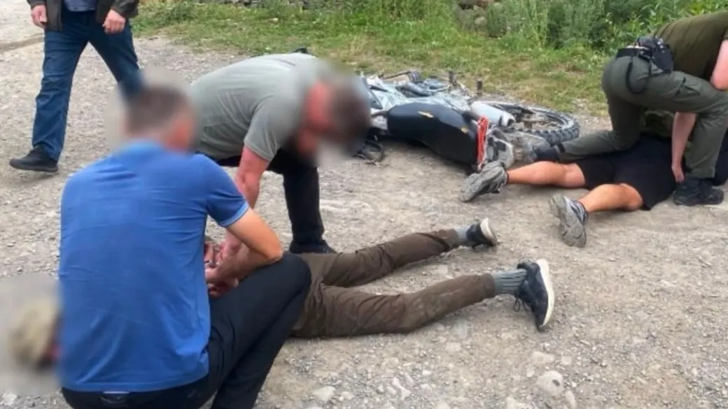Переправлення за 3 тисячі доларів: мешканцю Прикарпаття загрожує до 9 років в'язниці