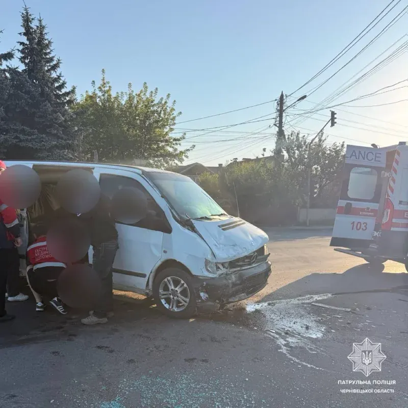 ДТП під Чернівцями: рух ускладнено, деталі аварії