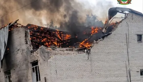 Удар по бізнес-центру в Лозовій: десятеро поранених, повторна атака