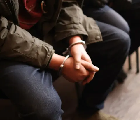 У ТЦК Києва викрили схему зміни даних «Оберіга» за хабарі