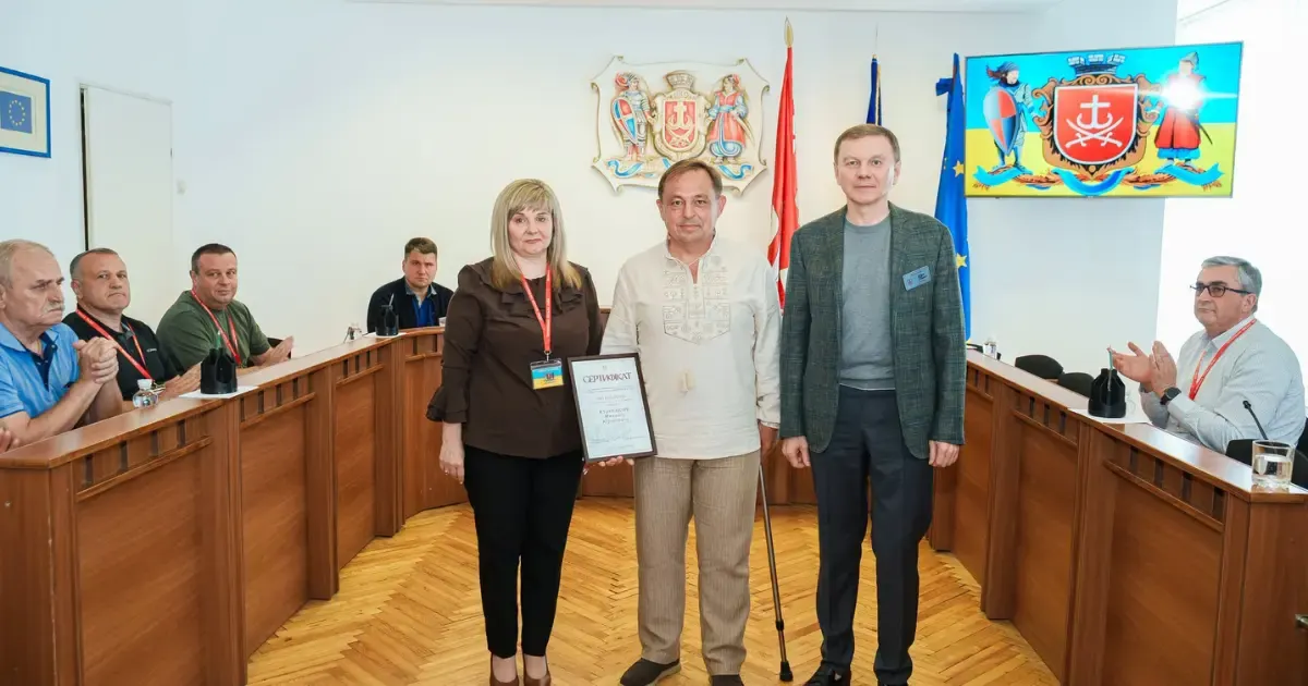 Вінницький ветеран отримав сертифікат на авто до Дня Незалежності