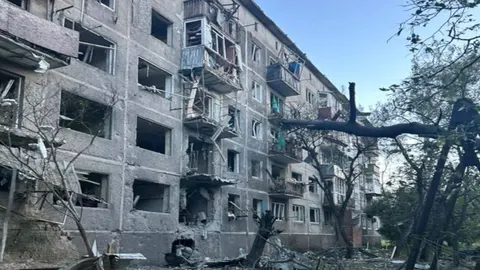 Вечірній обстріл Слов'янська: четверо поранених, пошкоджені будинки