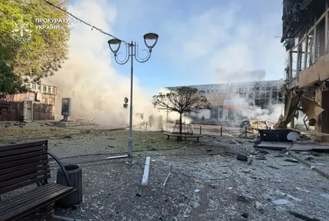 Удар по Павлограду: четверо загиблих, понад 60 поранених, серед них підлітки