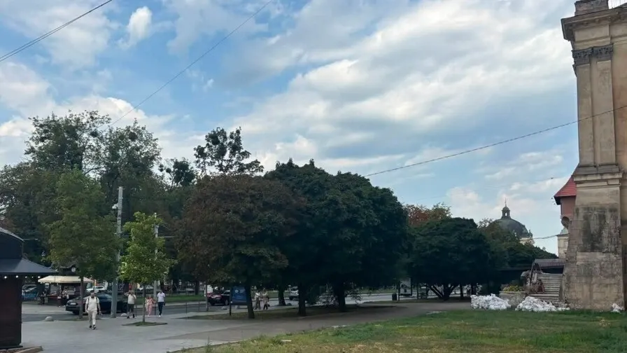 Львівський суд відмовив у зміні статусу землі під колишнім рестораном "Язиката теща"