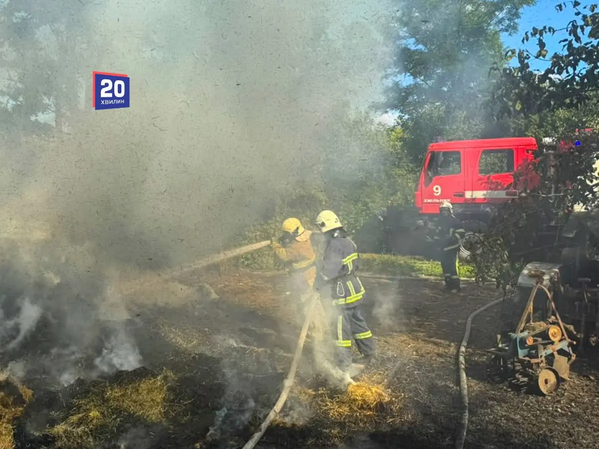 Вінниччина: за добу вісім пожеж, 76-річний чоловік постраждав, гасячи сухостій