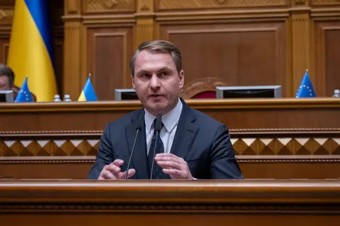 Кравченко йде у відставку: що стоїть за рішенням генпрокурора