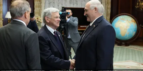 США розморозять $44 млн Білорусі: що стоїть за домовленістю з Лукашенком