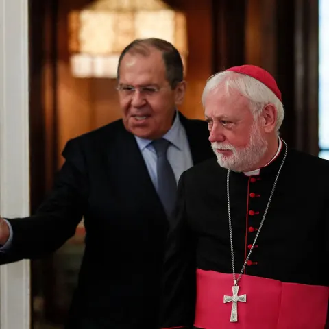 Ватикан закликав РФ і Україну до «справжнього діалогу» після візиту в Москву