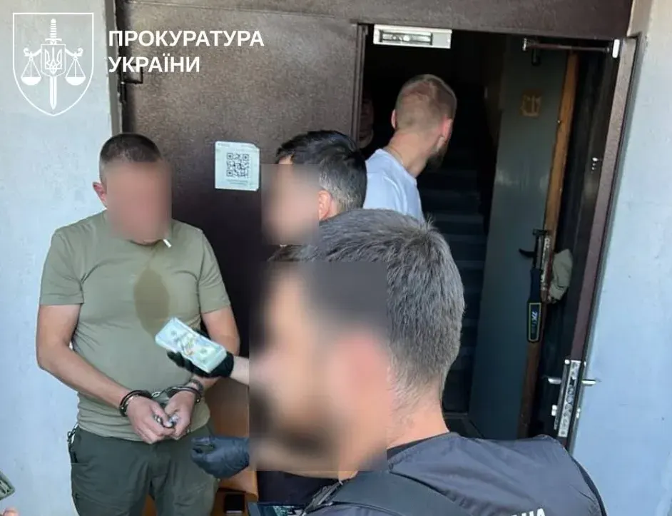 Хабар у 15 тисяч доларів: начальника Миколаївського ТЦК відсторонили та взяли під варту